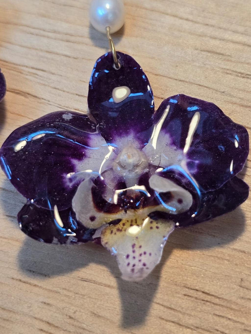 Brinco Argola Orquídea Negra