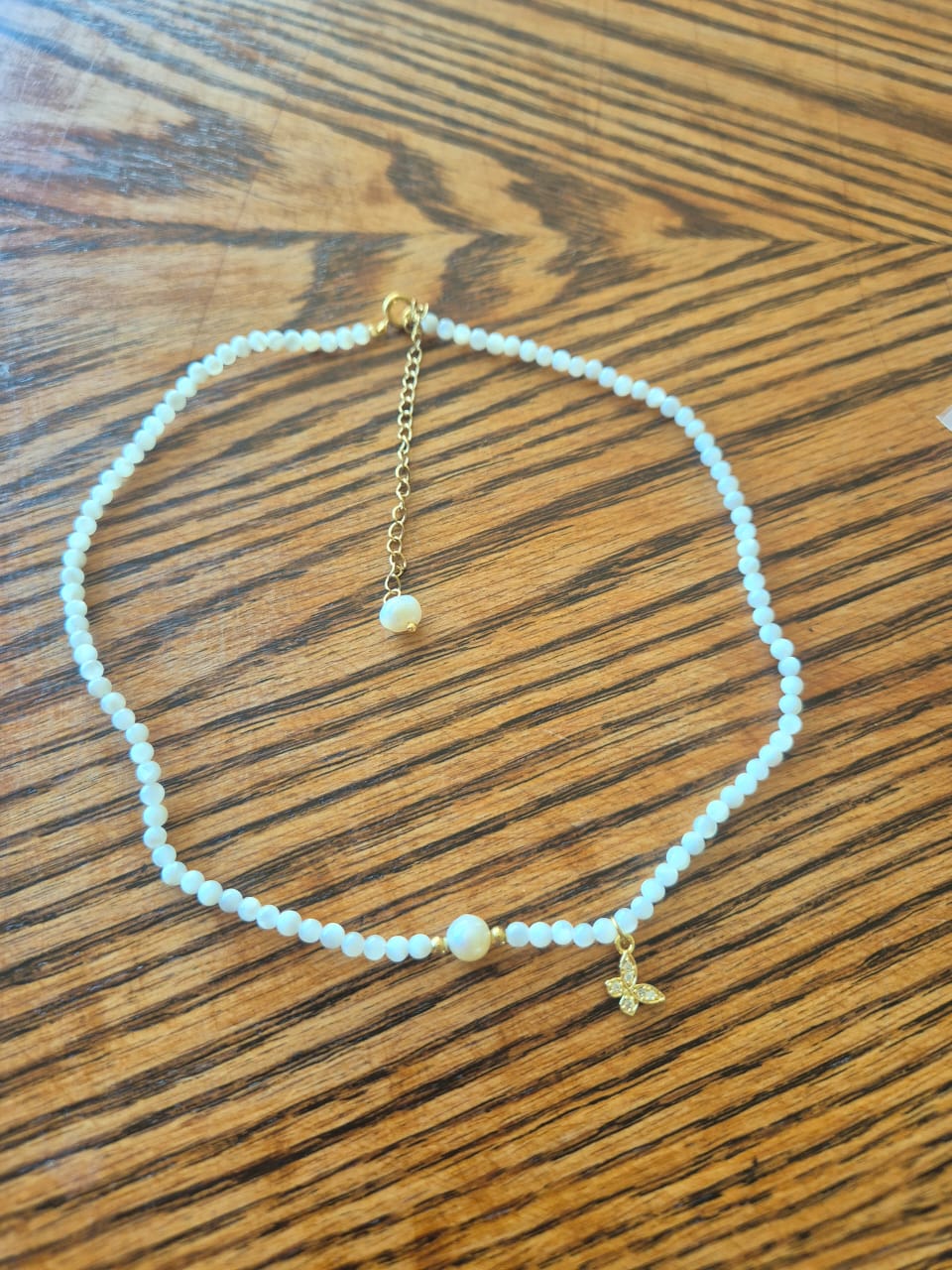 Colar Choker de Pérola de Água Doce e Pedra da Lua – Intuição, Serenidade e Equilíbrio Feminino