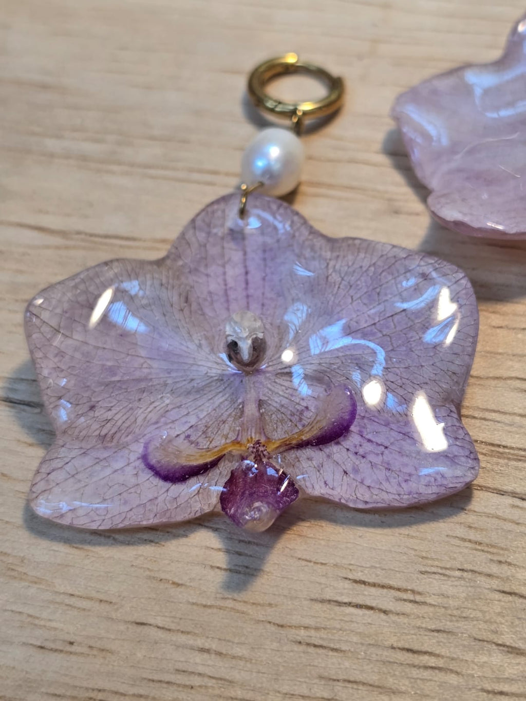 Brinco Orquídea Lilás Natural