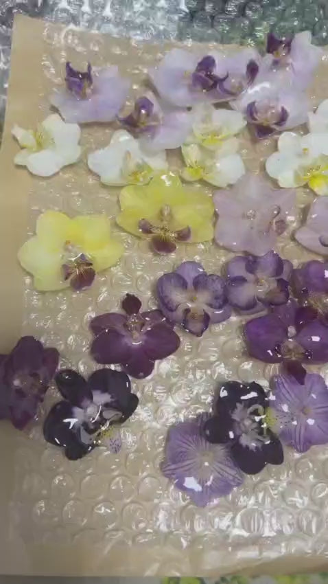 Colar Orquídea com pedras naturais Ametista e Quartzo Verde Aventurina